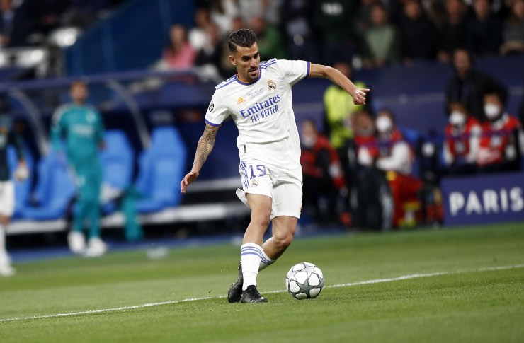 Dani Ceballos in azione con in Real Madrid