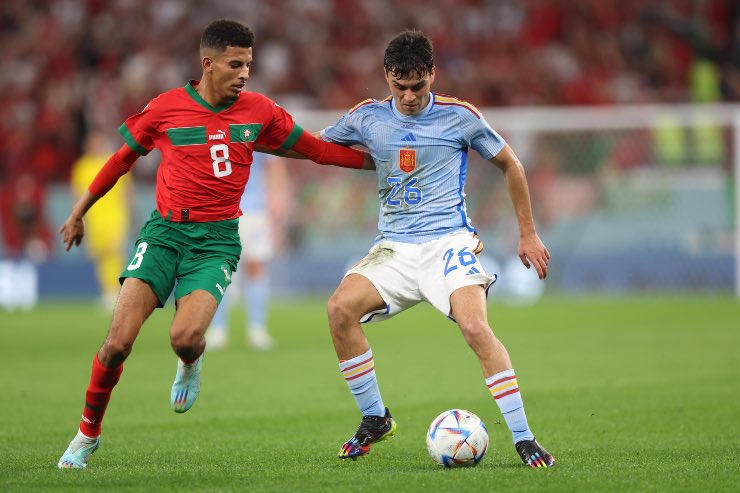 Azzedine Ounahi in azione al Mondiale, vicino al Napoli