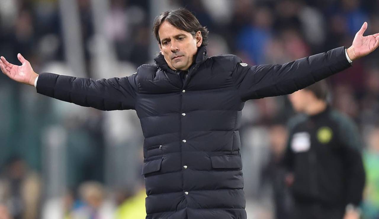 Simone Inzaghi, tecnico Inter, sconsolato