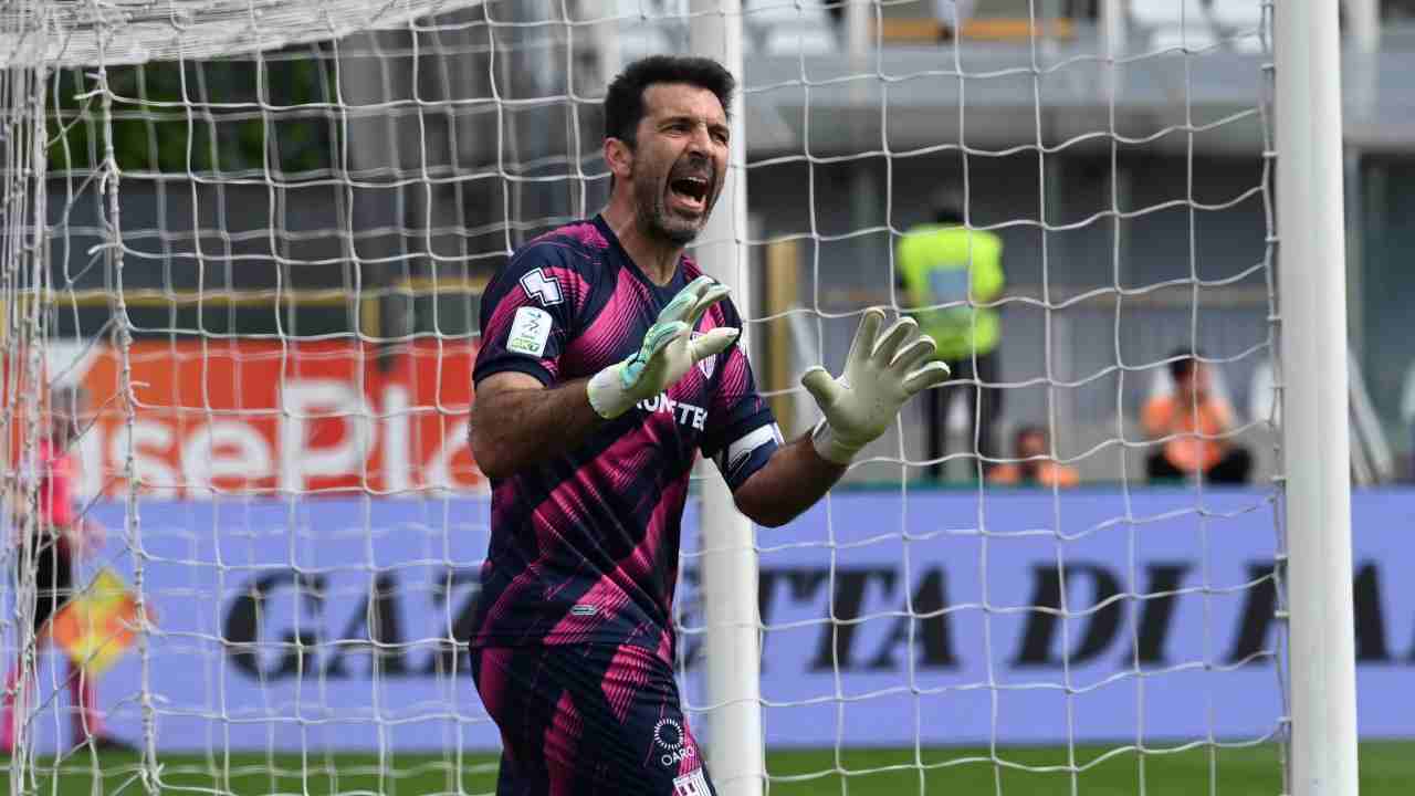 Buffon in maglia del Parma - NewsSportive.it