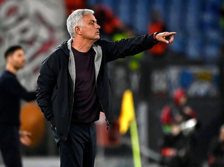 Jose Mourinho nel match Roma-Leverkusen - NewsSportive.it