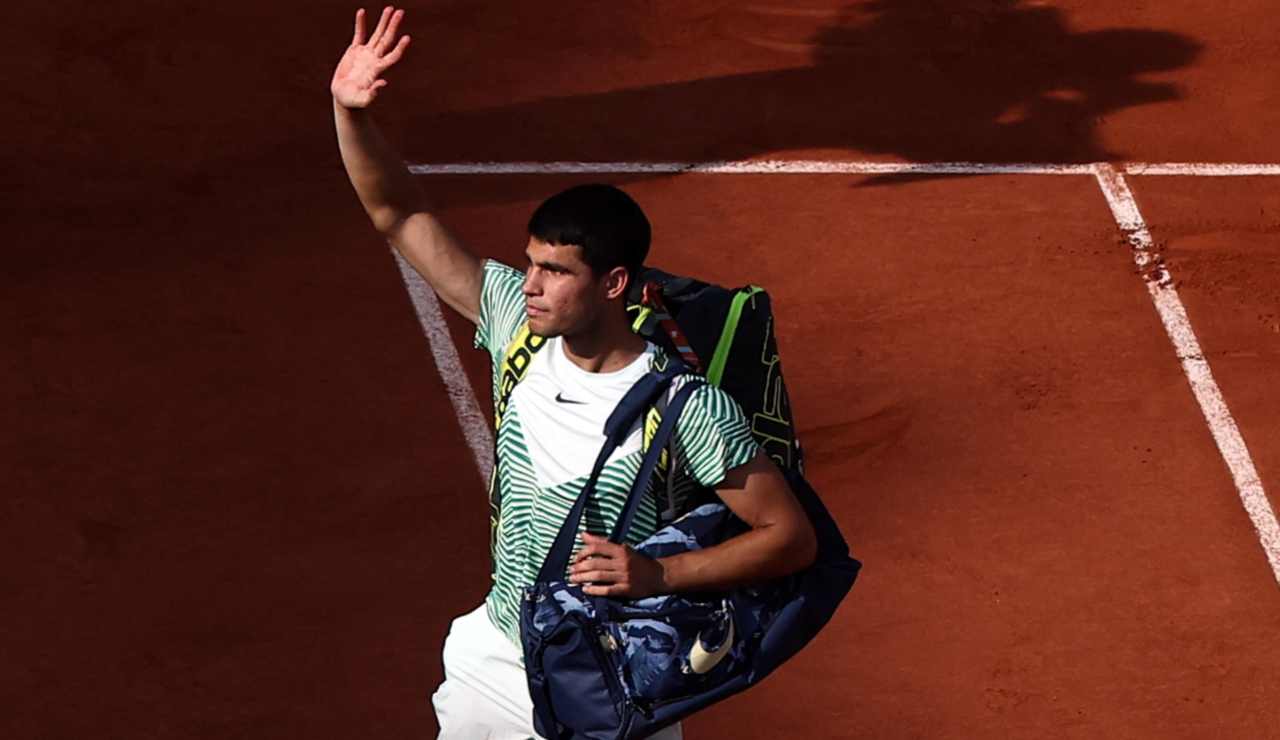 Carlos Alcaraz, galeotti i crampi_ niente Roland Garros